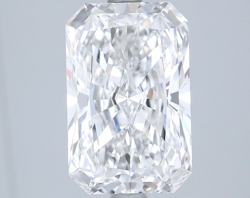 IGI Radiant 3.57ct E VVS2 - Loose Lab Diamond: IGI Radiant 3.57ct E VVS2 - Loose Lab Diamond Item Specifics: Source: This Is A Real Diamond Grown In A Lab Not Mined. Carat: 3.57 Cut: - Color: E Clarity: VVS2 Polish: EX Symmetry: EX Measurements: 1