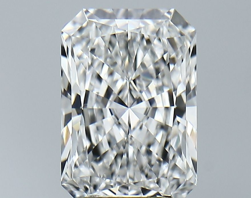 IGI Radiant 2.88ct E VVS2 - Loose Lab Diamond: IGI Radiant 2.88ct E VVS2 - Loose Lab Diamond Item Specifics: Source: This Is A Real Diamond Grown In A Lab Not Mined. Carat: 2.88 Cut: - Color: E Clarity: VVS2 Polish: EX Symmetry: EX Measurements: 1