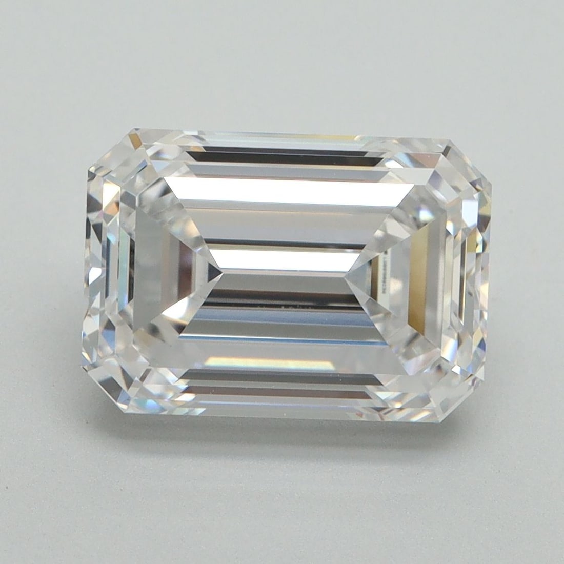 IGI Emerald 4.17ct D VVS2 - Loose Lab Diamond: IGI Emerald 4.17ct D VVS2 - Loose Lab Diamond Item Specifics: Source: This Is A Real Diamond Grown In A Lab Not Mined. Carat: 4.17 Cut: - Color: D Clarity: VVS2 Polish: EX Symmetry: EX Measurements: 1