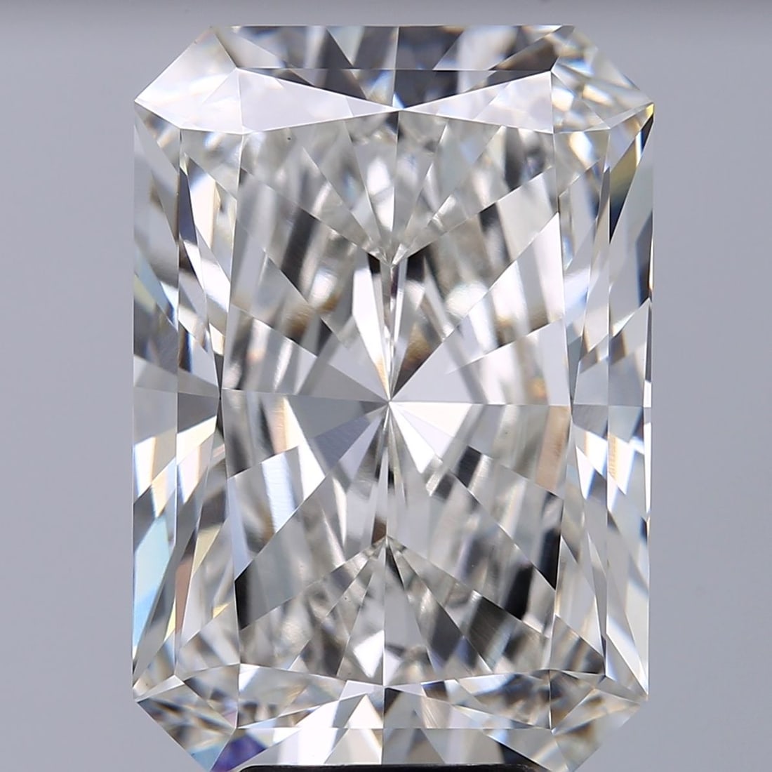 IGI Radiant 7.07ct G VVS2 - Loose Lab Diamond: IGI Radiant 7.07ct G VVS2 - Loose Lab Diamond Item Specifics: Source: This Is A Real Diamond Grown In A Lab Not Mined. Carat: 7.07 Cut: - Color: G Clarity: VVS2 Polish: EX Symmetry: EX Measurements: 1