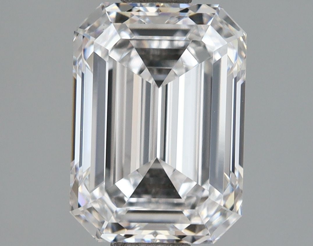 IGI Emerald 2.59ct D VVS1 - Loose Lab Diamond: IGI Emerald 2.59ct D VVS1 - Loose Lab Diamond Item Specifics: Source: This Is A Real Diamond Grown In A Lab Not Mined. Carat: 2.59 Cut: - Color: D Clarity: VVS1 Polish: EX Symmetry: EX Measurements:
