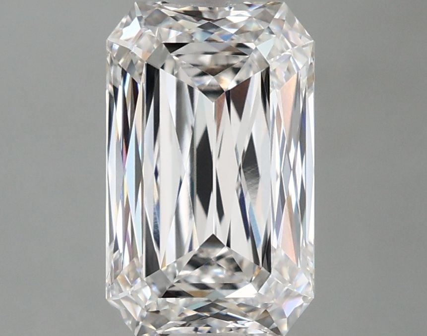 IGI Radiant 2.82ct E VVS1 - Loose Lab Diamond: IGI Radiant 2.82ct E VVS1 - Loose Lab Diamond Item Specifics: Source: This Is A Real Diamond Grown In A Lab Not Mined. Carat: 2.82 Cut: - Color: E Clarity: VVS1 Polish: EX Symmetry: EX Measurements: 1
