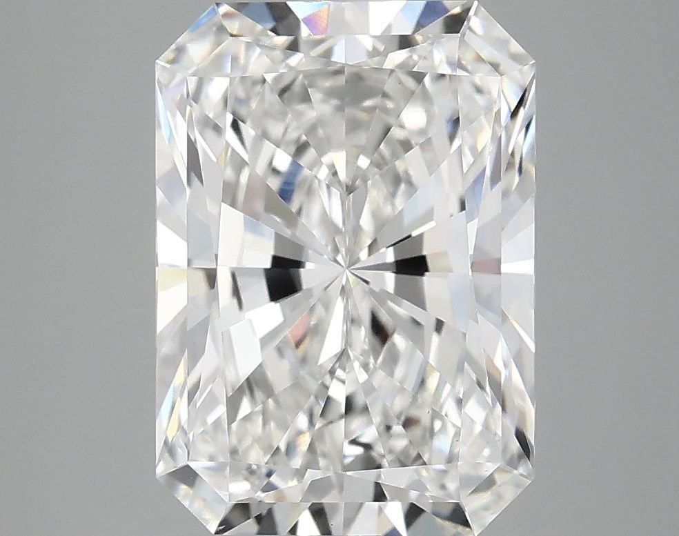 IGI Radiant 3.94ct E VVS2 - Loose Lab Diamond: IGI Radiant 3.94ct E VVS2 - Loose Lab Diamond Item Specifics: Source: This Is A Real Diamond Grown In A Lab Not Mined. Carat: 3.94 Cut: - Color: E Clarity: VVS2 Polish: EX Symmetry: EX Measurements: 1