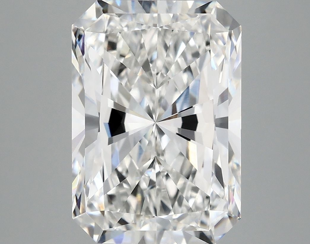 IGI Radiant 3.86ct E VVS2 - Loose Lab Diamond: IGI Radiant 3.86ct E VVS2 - Loose Lab Diamond Item Specifics: Source: This Is A Real Diamond Grown In A Lab Not Mined. Carat: 3.86 Cut: - Color: E Clarity: VVS2 Polish: EX Symmetry: EX Measurements: 1