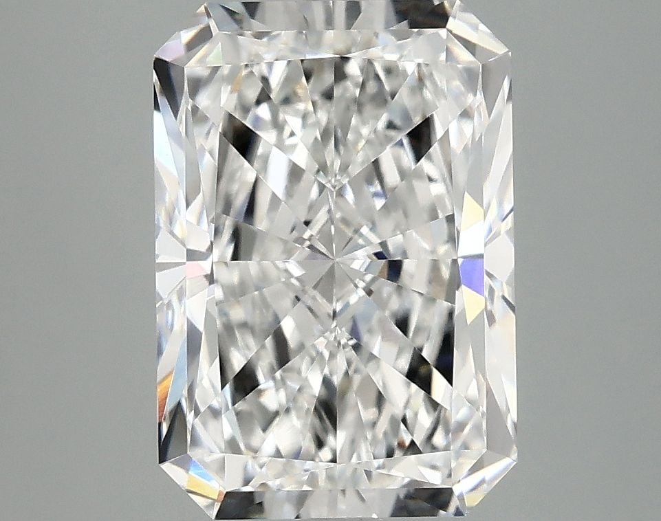 IGI Radiant 4.09ct E VVS2 - Loose Lab Diamond: IGI Radiant 4.09ct E VVS2 - Loose Lab Diamond Item Specifics: Source: This Is A Real Diamond Grown In A Lab Not Mined. Carat: 4.09 Cut: - Color: E Clarity: VVS2 Polish: EX Symmetry: EX Measurements: 1