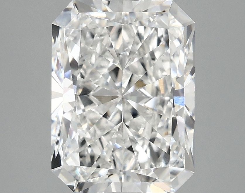 IGI Radiant 3.03ct E VVS2 - Loose Lab Diamond: IGI Radiant 3.03ct E VVS2 - Loose Lab Diamond Item Specifics: Source: This Is A Real Diamond Grown In A Lab Not Mined. Carat: 3.03 Cut: - Color: E Clarity: VVS2 Polish: EX Symmetry: EX Measurements: 9