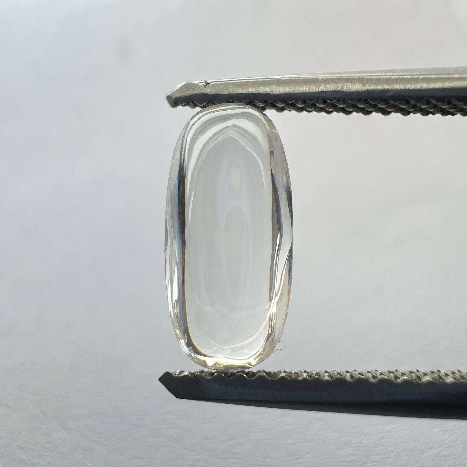 Oval 1.65ct H VVS2 - Loose Lab Diamond: Oval 1.65ct H VVS2 - Loose Lab Diamond Item Specifics: Source: This Is A Real Diamond Grown In A Lab Not Mined. Carat: 1.65 Cut: - Color: H Clarity: VVS2 Polish: EX Symmetry: EX Measurements: 11.22L X