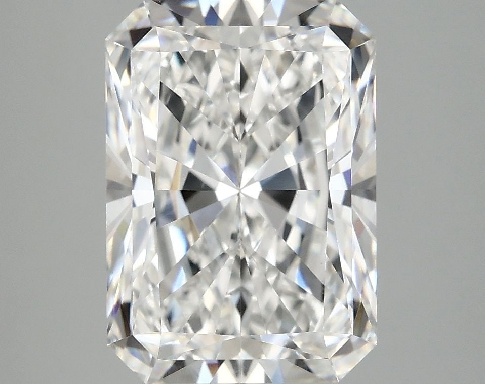 IGI Radiant 4.2ct E VVS2 - Loose Lab Diamond: IGI Radiant 4.2ct E VVS2 - Loose Lab Diamond Item Specifics: Source: This Is A Real Diamond Grown In A Lab Not Mined. Carat: 4.2 Cut: - Color: E Clarity: VVS2 Polish: EX Symmetry: EX Measurements: