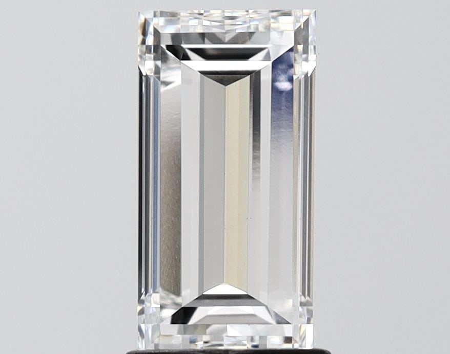 IGI Baguette 1.9ct E VVS2 - Loose Lab Diamond: IGI Baguette 1.9ct E VVS2 - Loose Lab Diamond Item Specifics: Source: This Is A Real Diamond Grown In A Lab Not Mined. Carat: 1.9 Cut: - Color: E Clarity: VVS2 Polish: EX Symmetry: EX Measurements: 9.
