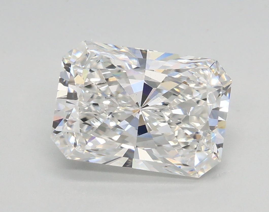 GIA Radiant 1.71ct G VVS2 - Loose Lab Diamond: GIA Radiant 1.71ct G VVS2 - Loose Lab Diamond Item Specifics: Source: This Is A Real Diamond Grown In A Lab Not Mined. Carat: 1.71 Cut: - Color: G Clarity: VVS2 Polish: EX Symmetry: EX Measurements: