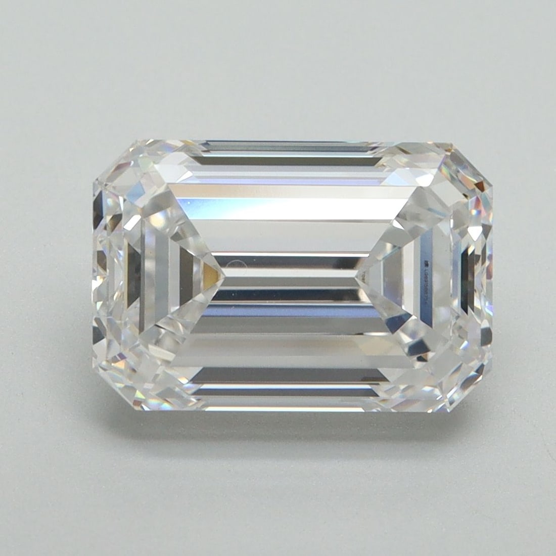 IGI Emerald 4.02ct D VVS2 - Loose Lab Diamond: IGI Emerald 4.02ct D VVS2 - Loose Lab Diamond Item Specifics: Source: This Is A Real Diamond Grown In A Lab Not Mined. Carat: 4.02 Cut: - Color: D Clarity: VVS2 Polish: EX Symmetry: EX Measurements: 1