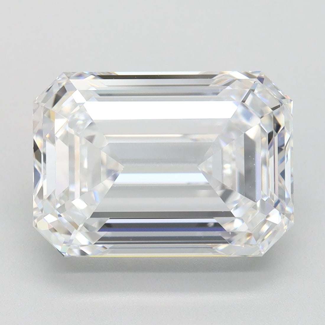 IGI Emerald 4.77ct E VVS2 - Loose Lab Diamond: IGI Emerald 4.77ct E VVS2 - Loose Lab Diamond Item Specifics: Source: This Is A Real Diamond Grown In A Lab Not Mined. Carat: 4.77 Cut: - Color: E Clarity: VVS2 Polish: EX Symmetry: EX Measurements: 1