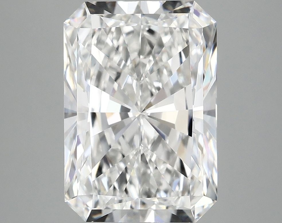 IGI Radiant 4.18ct E VVS2 - Loose Lab Diamond: IGI Radiant 4.18ct E VVS2 - Loose Lab Diamond Item Specifics: Source: This Is A Real Diamond Grown In A Lab Not Mined. Carat: 4.18 Cut: - Color: E Clarity: VVS2 Polish: EX Symmetry: EX Measurements: