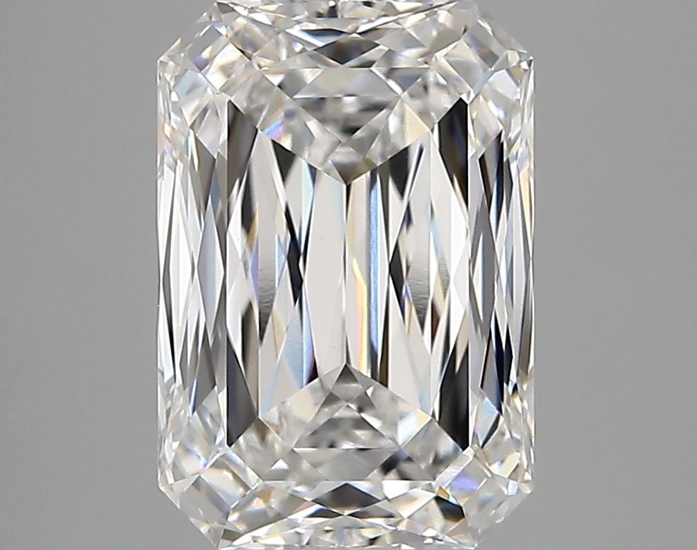 IGI Radiant 4.07ct E VVS1 - Loose Lab Diamond: IGI Radiant 4.07ct E VVS1 - Loose Lab Diamond Item Specifics: Source: This Is A Real Diamond Grown In A Lab Not Mined. Carat: 4.07 Cut: - Color: E Clarity: VVS1 Polish: EX Symmetry: EX Measurements: