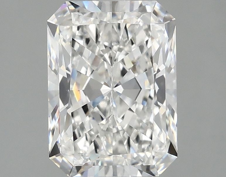 IGI Radiant 2.05ct E VVS2 - Loose Lab Diamond: IGI Radiant 2.05ct E VVS2 - Loose Lab Diamond Item Specifics: Source: This Is A Real Diamond Grown In A Lab Not Mined. Carat: 2.05 Cut: - Color: E Clarity: VVS2 Polish: EX Symmetry: EX Measurements: 8