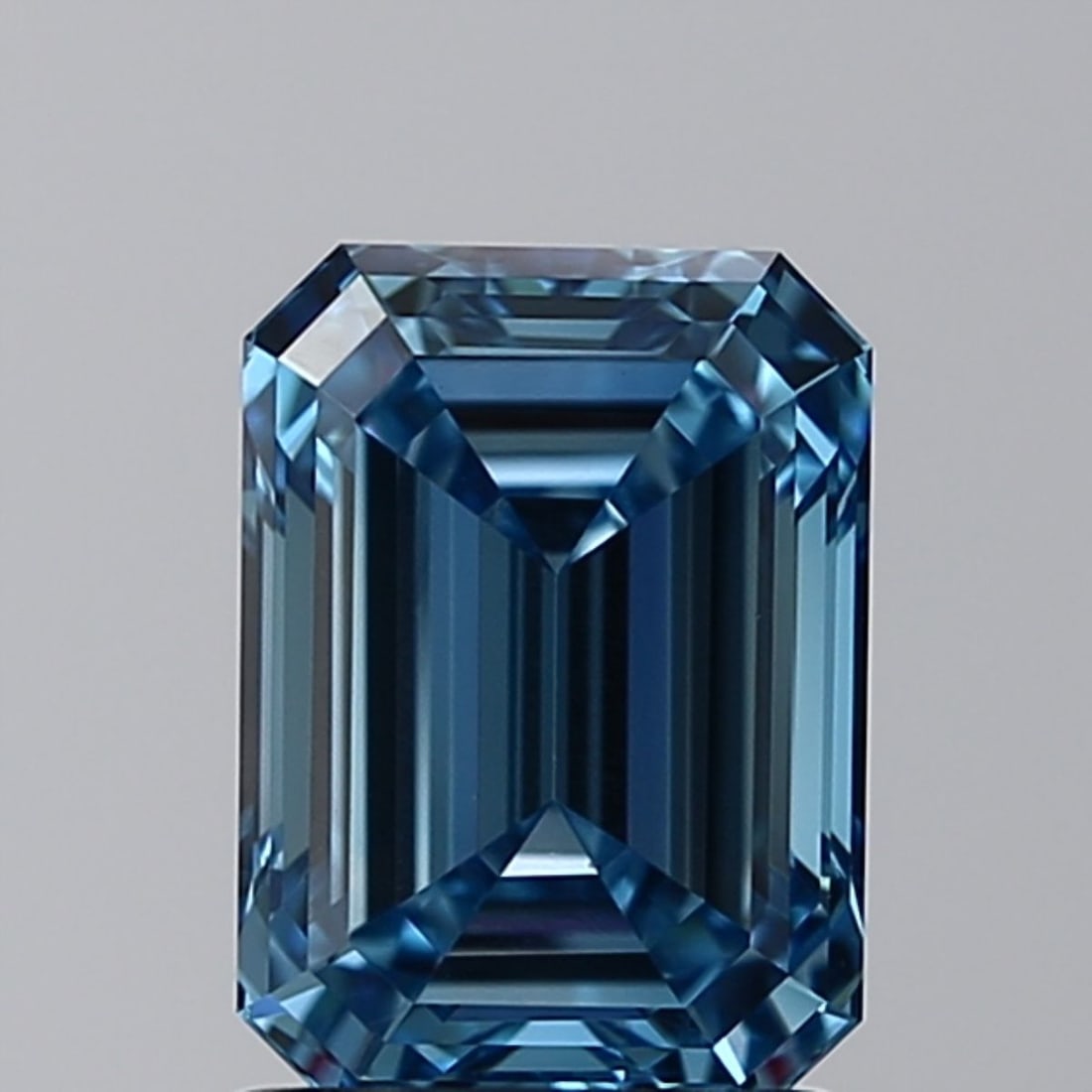 IGI Emerald 1.53ct Fancy Vivid Blue VVS2 - Loose Lab Diamond: IGI Emerald 1.53ct Fancy Vivid Blue VVS2 - Loose Lab Diamond Item Specifics: Source: This Is A Real Diamond Grown In A Lab Not Mined. Carat: 1.53 Cut: - Color: Fancy Vivid Blue Clarity: VVS2 Polish: E