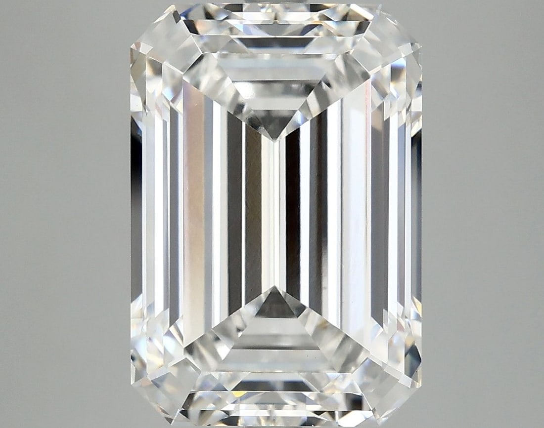 IGI Emerald 6.95ct E VVS2 - Loose Lab Diamond: IGI Emerald 6.95ct E VVS2 - Loose Lab Diamond Item Specifics: Source: This Is A Real Diamond Grown In A Lab Not Mined. Carat: 6.95 Cut: - Color: E Clarity: VVS2 Polish: EX Symmetry: EX Measurements: 1