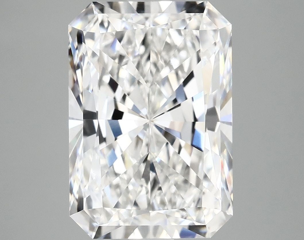 IGI Radiant 4.8ct E VVS2 - Loose Lab Diamond: IGI Radiant 4.8ct E VVS2 - Loose Lab Diamond Item Specifics: Source: This Is A Real Diamond Grown In A Lab Not Mined. Carat: 4.8 Cut: - Color: E Clarity: VVS2 Polish: EX Symmetry: EX Measurements: