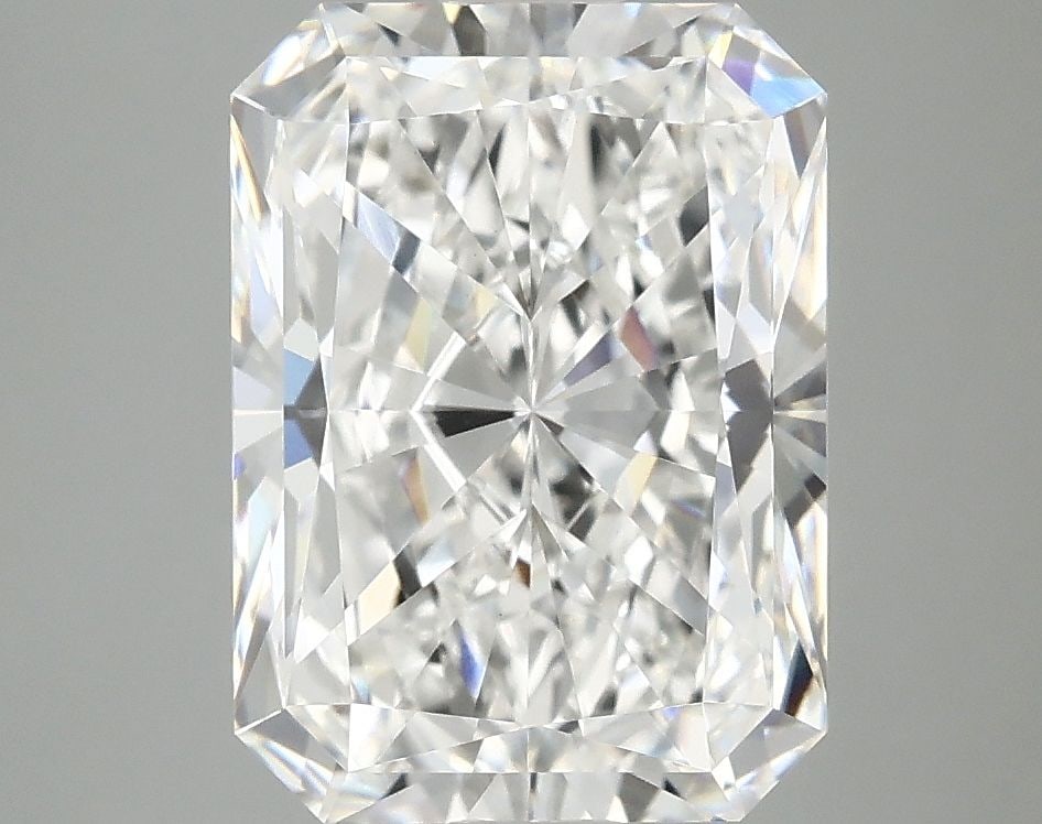 IGI Radiant 4.05ct E VVS2 - Loose Lab Diamond: IGI Radiant 4.05ct E VVS2 - Loose Lab Diamond Item Specifics: Source: This Is A Real Diamond Grown In A Lab Not Mined. Carat: 4.05 Cut: - Color: E Clarity: VVS2 Polish: EX Symmetry: EX Measurements: 1