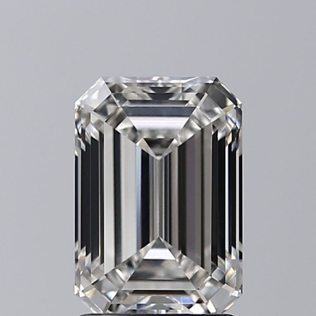 GIA Emerald 1.75ct F VVS2 - Loose Lab Diamond: GIA Emerald 1.75ct F VVS2 - Loose Lab Diamond Item Specifics: Source: This Is A Real Diamond Grown In A Lab Not Mined. Carat: 1.75 Cut: - Color: F Clarity: VVS2 Polish: EX Symmetry: EX Measurements: 8