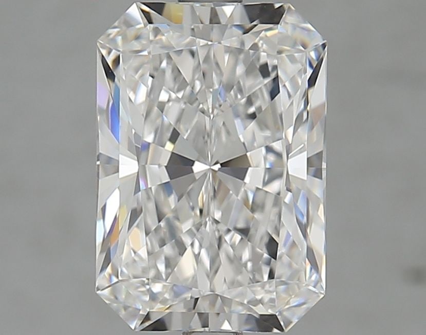GIA Radiant 3.09ct E VVS1 - Loose Lab Diamond: GIA Radiant 3.09ct E VVS1 - Loose Lab Diamond Item Specifics: Source: This Is A Real Diamond Grown In A Lab Not Mined. Carat: 3.09 Cut: - Color: E Clarity: VVS1 Polish: EX Symmetry: EX Measurements: 1