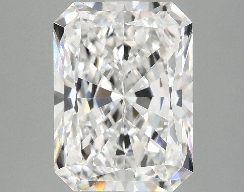 IGI Radiant 3.91ct E VVS2 - Loose Lab Diamond: IGI Radiant 3.91ct E VVS2 - Loose Lab Diamond Item Specifics: Source: This Is A Real Diamond Grown In A Lab Not Mined. Carat: 3.91 Cut: - Color: E Clarity: VVS2 Polish: EX Symmetry: EX Measurements: 1