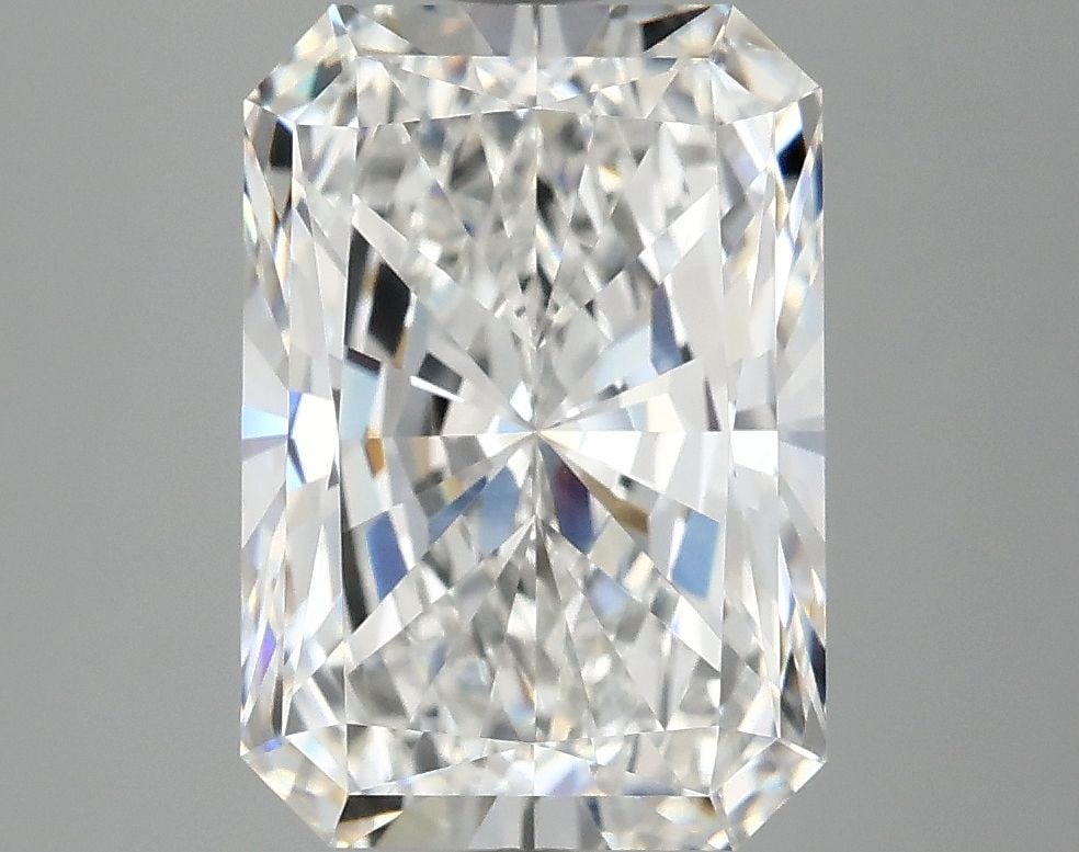 IGI Radiant 4.05ct E VVS2 - Loose Lab Diamond: IGI Radiant 4.05ct E VVS2 - Loose Lab Diamond Item Specifics: Source: This Is A Real Diamond Grown In A Lab Not Mined. Carat: 4.05 Cut: - Color: E Clarity: VVS2 Polish: EX Symmetry: EX Measurements: 1