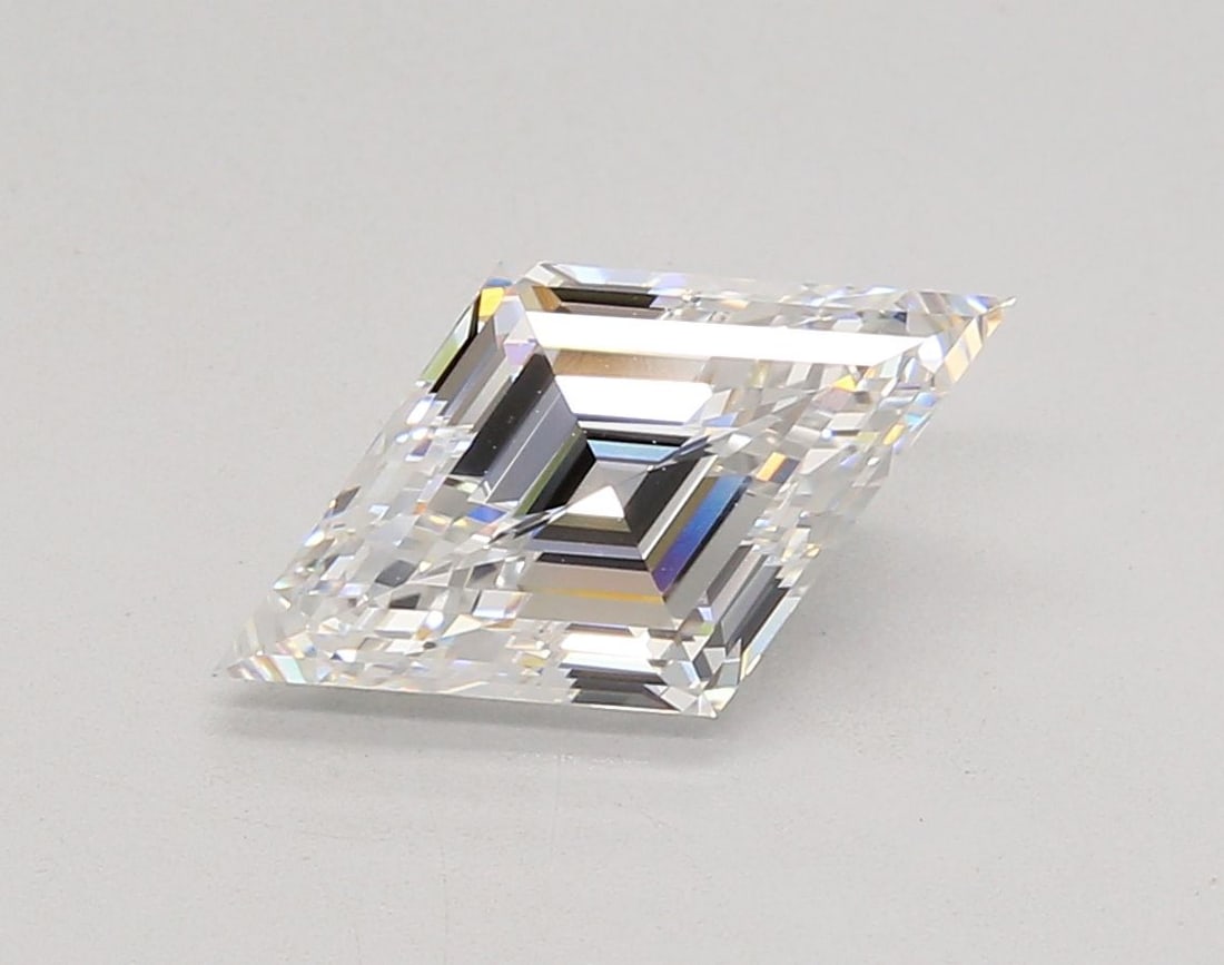 IGI Lozenge 2.01ct E VVS2 - Loose Lab Diamond: IGI Lozenge 2.01ct E VVS2 - Loose Lab Diamond Item Specifics: Source: This Is A Real Diamond Grown In A Lab Not Mined. Carat: 2.01 Cut: - Color: E Clarity: VVS2 Polish: EX Symmetry: EX Measurements: 1
