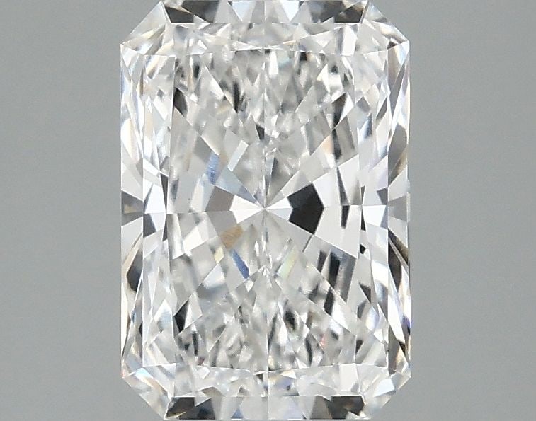 IGI Radiant 1.89ct E VVS2 - Loose Lab Diamond: IGI Radiant 1.89ct E VVS2 - Loose Lab Diamond Item Specifics: Source: This Is A Real Diamond Grown In A Lab Not Mined. Carat: 1.89 Cut: - Color: E Clarity: VVS2 Polish: EX Symmetry: EX Measurements: 8