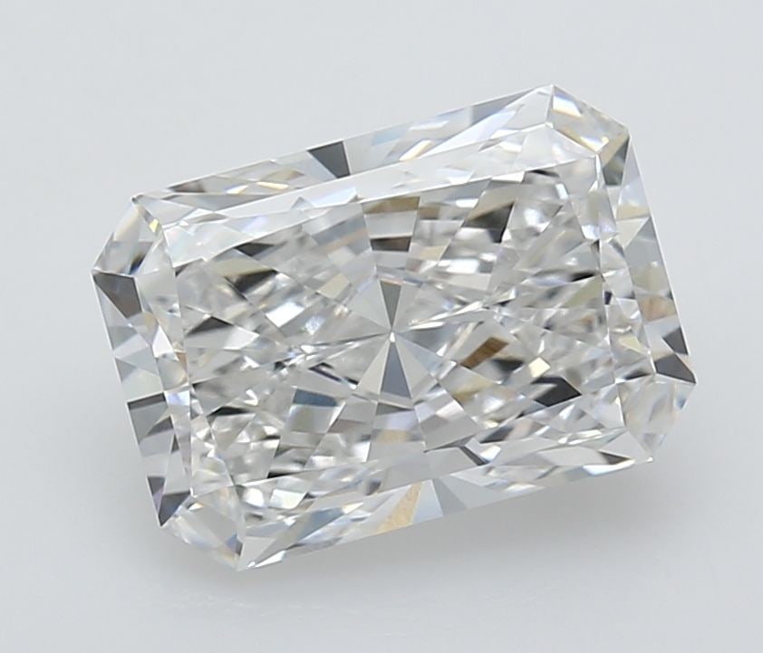 GIA Radiant 3.77ct E VVS2 - Loose Lab Diamond: GIA Radiant 3.77ct E VVS2 - Loose Lab Diamond Item Specifics: Source: This Is A Real Diamond Grown In A Lab Not Mined. Carat: 3.77 Cut: - Color: E Clarity: VVS2 Polish: EX Symmetry: EX Measurements: 1