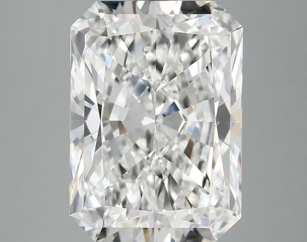 IGI Radiant 4.18ct E VVS2 - Loose Lab Diamond: IGI Radiant 4.18ct E VVS2 - Loose Lab Diamond Item Specifics: Source: This Is A Real Diamond Grown In A Lab Not Mined. Carat: 4.18 Cut: - Color: E Clarity: VVS2 Polish: EX Symmetry: EX Measurements: 1