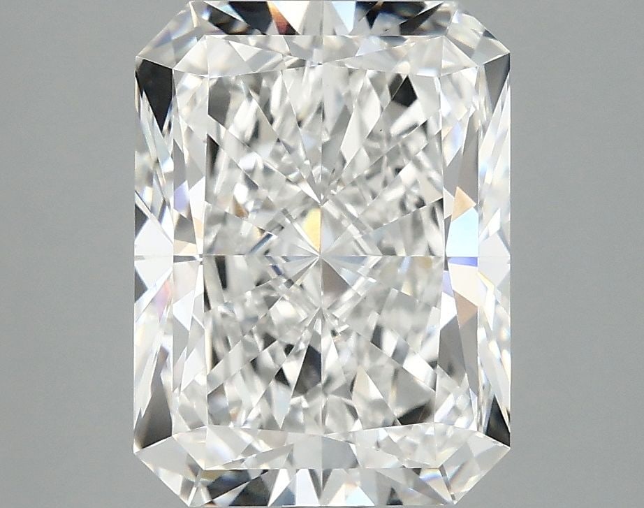 IGI Radiant 3.96ct E VVS2 - Loose Lab Diamond: IGI Radiant 3.96ct E VVS2 - Loose Lab Diamond Item Specifics: Source: This Is A Real Diamond Grown In A Lab Not Mined. Carat: 3.96 Cut: - Color: E Clarity: VVS2 Polish: EX Symmetry: EX Measurements: 1