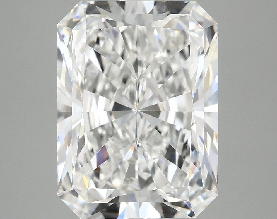 IGI Radiant 4.08ct E VVS2 - Loose Lab Diamond: IGI Radiant 4.08ct E VVS2 - Loose Lab Diamond Item Specifics: Source: This Is A Real Diamond Grown In A Lab Not Mined. Carat: 4.08 Cut: - Color: E Clarity: VVS2 Polish: EX Symmetry: EX Measurements: 1
