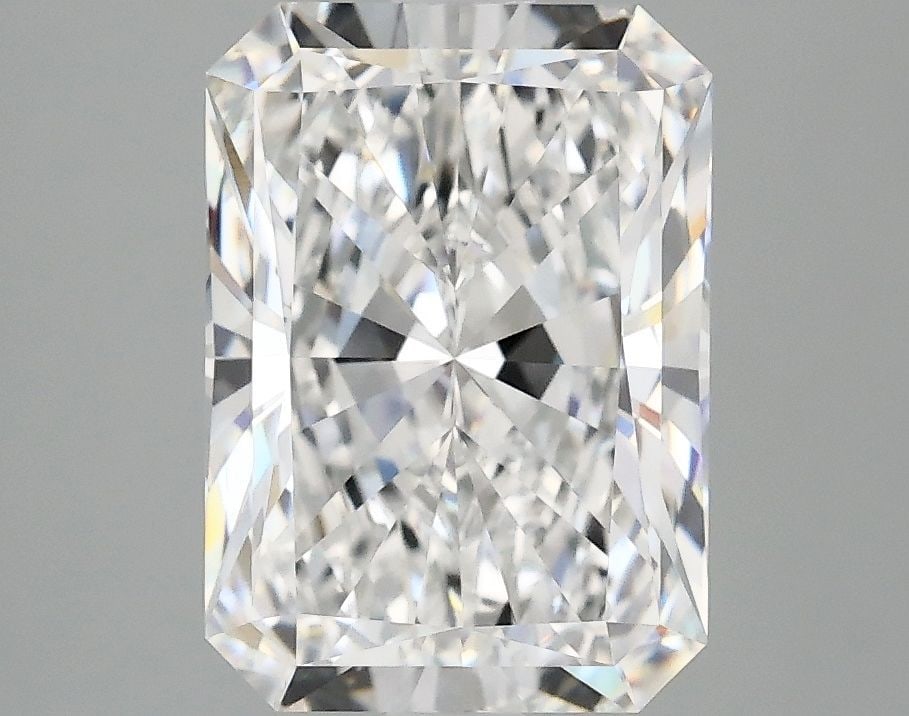 IGI Radiant 3.08ct E VVS2 - Loose Lab Diamond: IGI Radiant 3.08ct E VVS2 - Loose Lab Diamond Item Specifics: Source: This Is A Real Diamond Grown In A Lab Not Mined. Carat: 3.08 Cut: - Color: E Clarity: VVS2 Polish: EX Symmetry: EX Measurements: 1