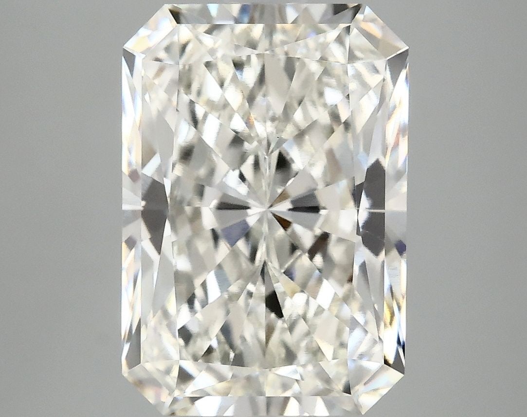 IGI Radiant 4.79ct H VVS2 - Loose Lab Diamond: IGI Radiant 4.79ct H VVS2 - Loose Lab Diamond Item Specifics: Source: This Is A Real Diamond Grown In A Lab Not Mined. Carat: 4.79 Cut: - Color: H Clarity: VVS2 Polish: EX Symmetry: EX Measurements: