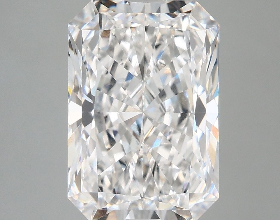 IGI Radiant 4.05ct E VVS1 - Loose Lab Diamond: IGI Radiant 4.05ct E VVS1 - Loose Lab Diamond Item Specifics: Source: This Is A Real Diamond Grown In A Lab Not Mined. Carat: 4.05 Cut: - Color: E Clarity: VVS1 Polish: EX Symmetry: EX Measurements: 1