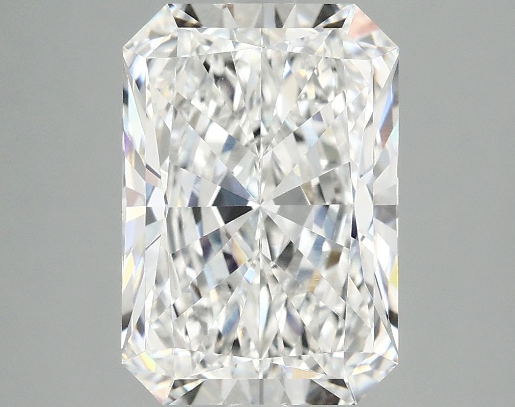 IGI Radiant 4.18ct E VVS2 - Loose Lab Diamond: IGI Radiant 4.18ct E VVS2 - Loose Lab Diamond Item Specifics: Source: This Is A Real Diamond Grown In A Lab Not Mined. Carat: 4.18 Cut: - Color: E Clarity: VVS2 Polish: EX Symmetry: EX Measurements: 1