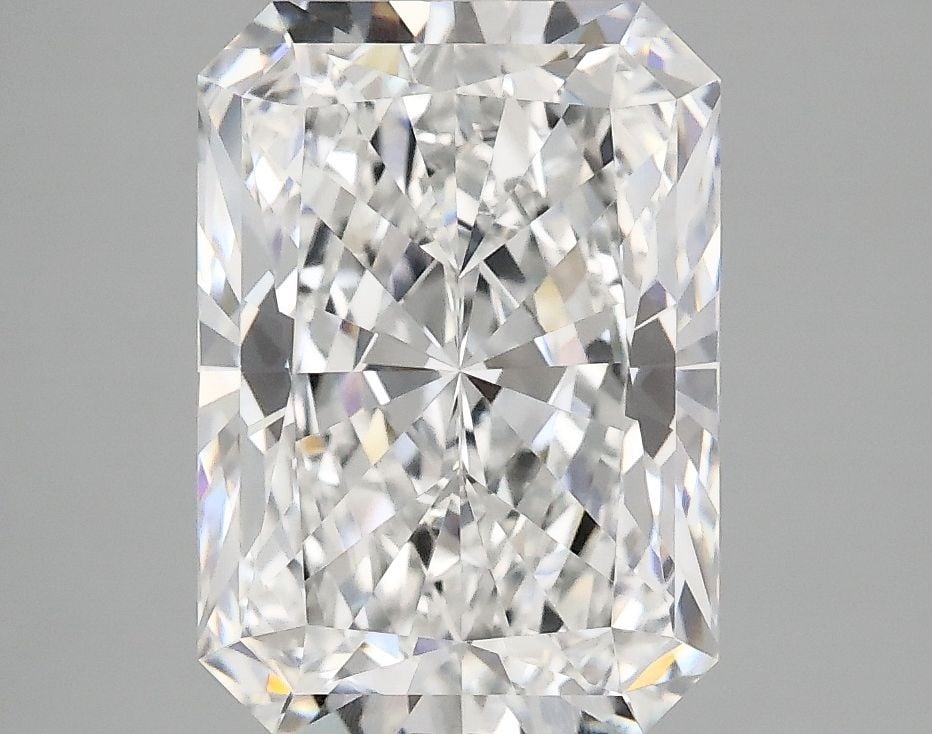 IGI Radiant 3.76ct E VVS2 - Loose Lab Diamond: IGI Radiant 3.76ct E VVS2 - Loose Lab Diamond Item Specifics: Source: This Is A Real Diamond Grown In A Lab Not Mined. Carat: 3.76 Cut: - Color: E Clarity: VVS2 Polish: EX Symmetry: EX Measurements: 1