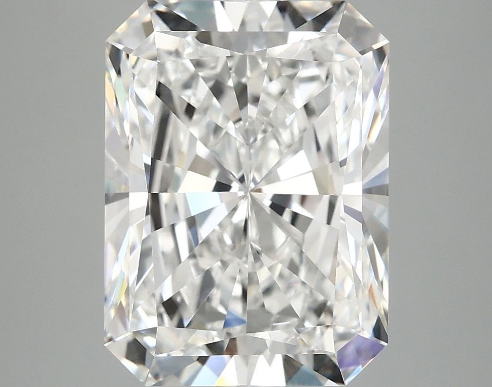 IGI Radiant 4.98ct E VVS2 - Loose Lab Diamond: IGI Radiant 4.98ct E VVS2 - Loose Lab Diamond Item Specifics: Source: This Is A Real Diamond Grown In A Lab Not Mined. Carat: 4.98 Cut: - Color: E Clarity: VVS2 Polish: EX Symmetry: EX Measurements: 1