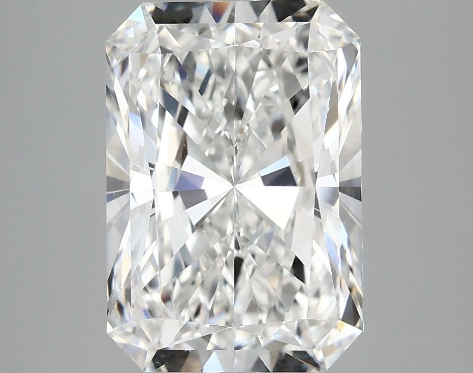 IGI Radiant 3.84ct E VVS2 - Loose Lab Diamond: IGI Radiant 3.84ct E VVS2 - Loose Lab Diamond Item Specifics: Source: This Is A Real Diamond Grown In A Lab Not Mined. Carat: 3.84 Cut: - Color: E Clarity: VVS2 Polish: EX Symmetry: EX Measurements: 1