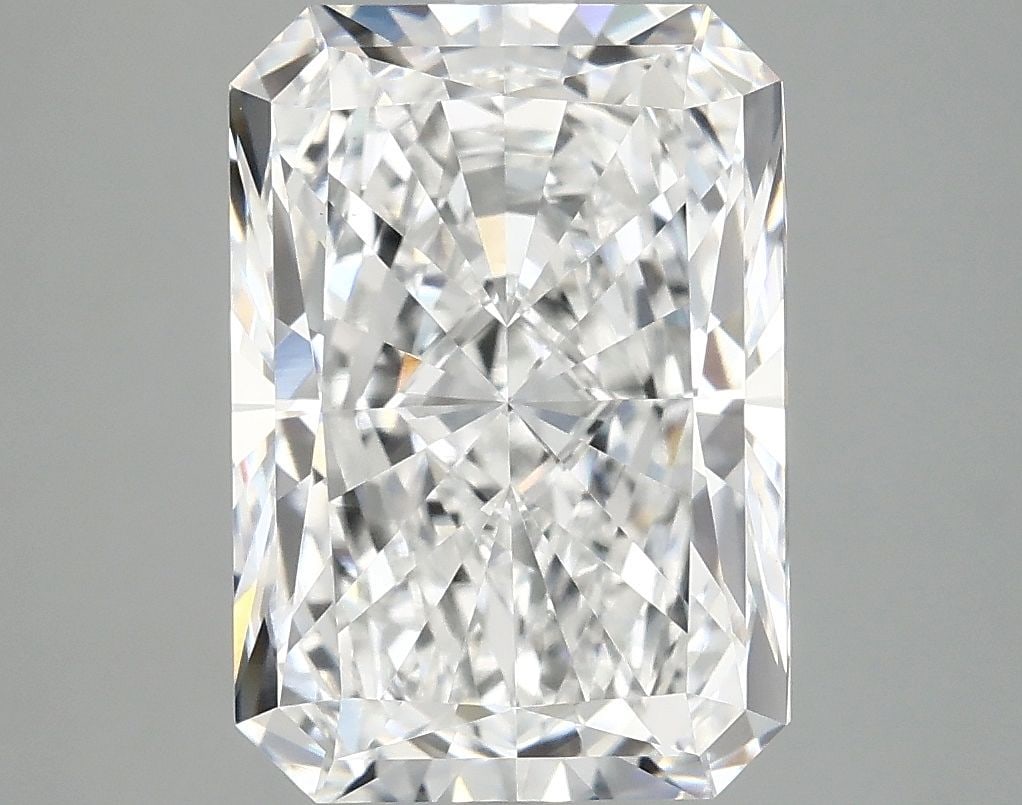 IGI Radiant 4.83ct D VVS2 - Loose Lab Diamond: IGI Radiant 4.83ct D VVS2 - Loose Lab Diamond Item Specifics: Source: This Is A Real Diamond Grown In A Lab Not Mined. Carat: 4.83 Cut: - Color: D Clarity: VVS2 Polish: EX Symmetry: EX Measurements: 1
