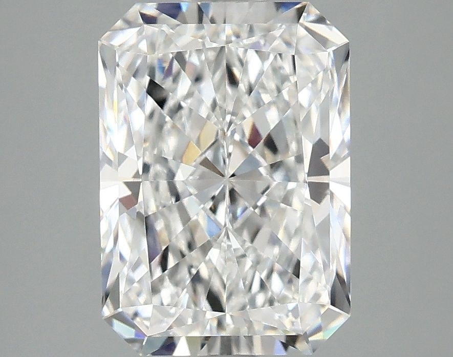 IGI Radiant 3.08ct E VVS2 - Loose Lab Diamond: IGI Radiant 3.08ct E VVS2 - Loose Lab Diamond Item Specifics: Source: This Is A Real Diamond Grown In A Lab Not Mined. Carat: 3.08 Cut: - Color: E Clarity: VVS2 Polish: EX Symmetry: EX Measurements: