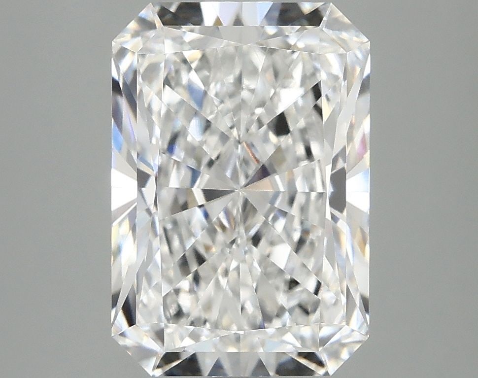 IGI Radiant 4.08ct E VVS2 - Loose Lab Diamond: IGI Radiant 4.08ct E VVS2 - Loose Lab Diamond Item Specifics: Source: This Is A Real Diamond Grown In A Lab Not Mined. Carat: 4.08 Cut: - Color: E Clarity: VVS2 Polish: EX Symmetry: EX Measurements: 1