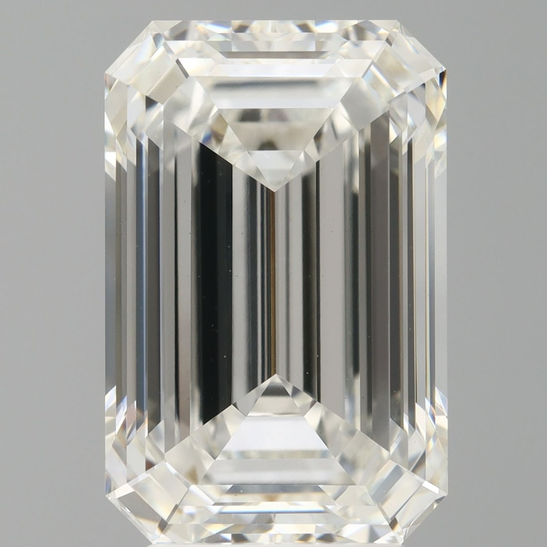 IGI Emerald 4.6ct F VVS2 - Loose Lab Diamond: IGI Emerald 4.6ct F VVS2 - Loose Lab Diamond Item Specifics: Source: This Is A Real Diamond Grown In A Lab Not Mined. Carat: 4.6 Cut: - Color: F Clarity: VVS2 Polish: EX Symmetry: EX Measurements: 11.