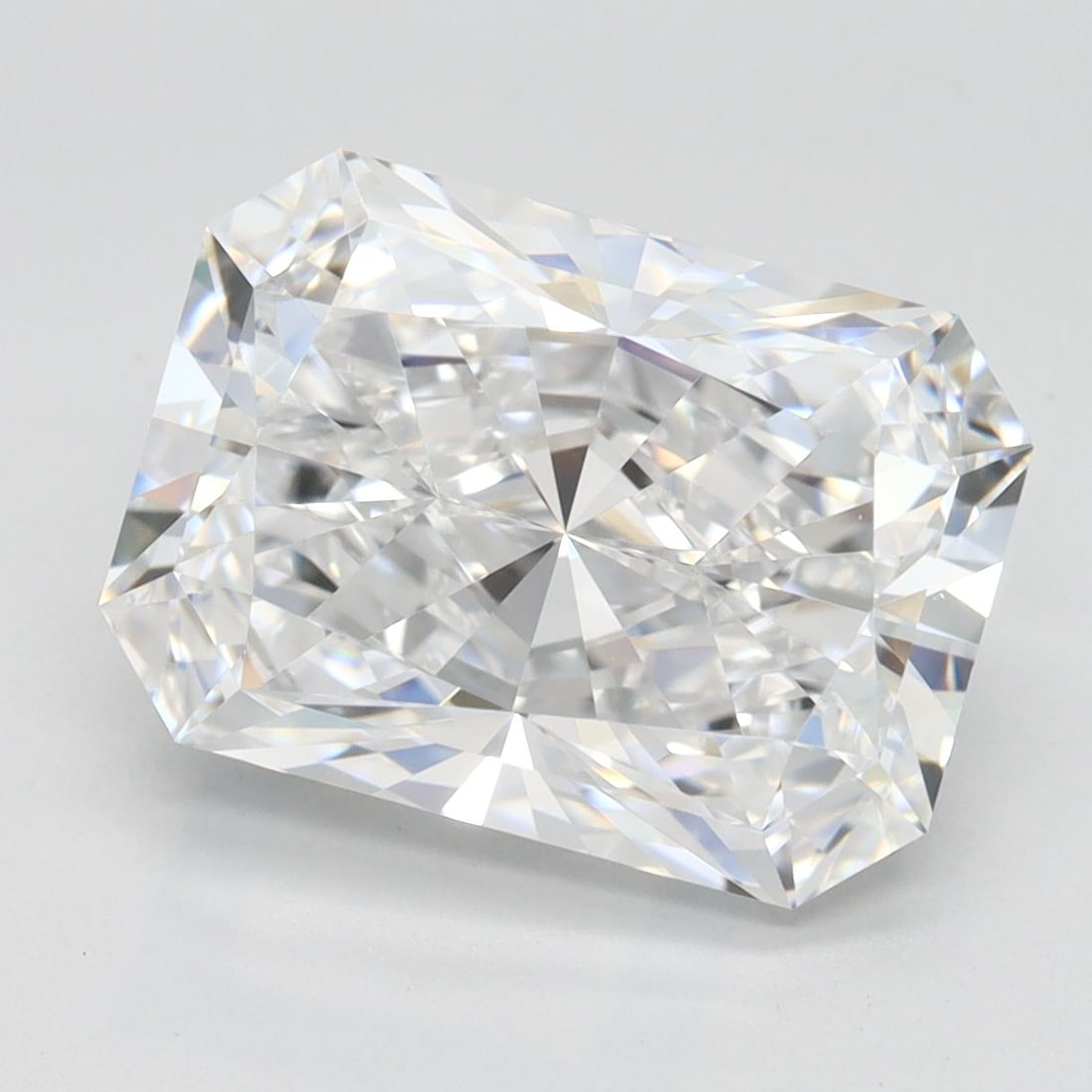 GIA Radiant 4.56ct D VVS1 - Loose Lab Diamond: GIA Radiant 4.56ct D VVS1 - Loose Lab Diamond Item Specifics: Source: This Is A Real Diamond Grown In A Lab Not Mined. Carat: 4.56 Cut: - Color: D Clarity: VVS1 Polish: EX Symmetry: EX Measurements: 1