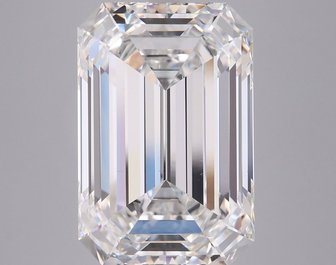 IGI Emerald 9.5ct E VVS2 - Loose Lab Diamond: IGI Emerald 9.5ct E VVS2 - Loose Lab Diamond Item Specifics: Source: This Is A Real Diamond Grown In A Lab Not Mined. Carat: 9.5 Cut: - Color: E Clarity: VVS2 Polish: EX Symmetry: EX Measurements: 14.
