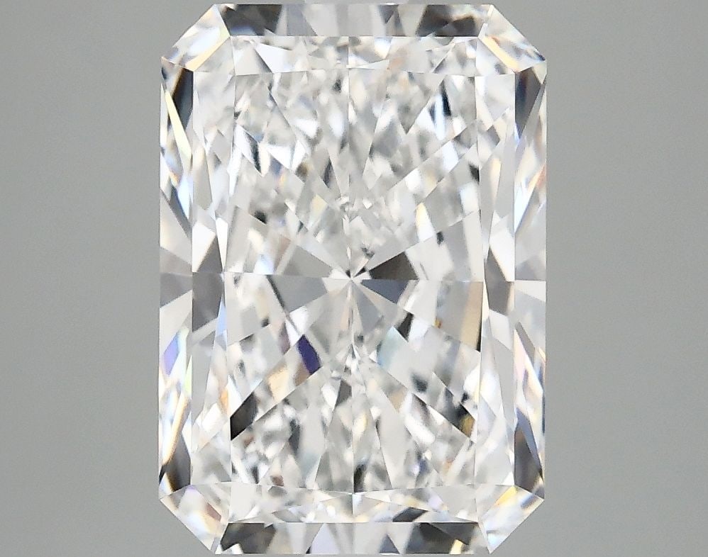 IGI Radiant 4.08ct E VVS2 - Loose Lab Diamond: IGI Radiant 4.08ct E VVS2 - Loose Lab Diamond Item Specifics: Source: This Is A Real Diamond Grown In A Lab Not Mined. Carat: 4.08 Cut: - Color: E Clarity: VVS2 Polish: EX Symmetry: EX Measurements: 1