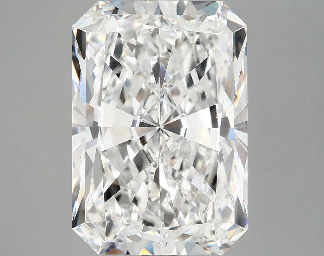 IGI Radiant 7.04ct E VVS2 - Loose Lab Diamond: IGI Radiant 7.04ct E VVS2 - Loose Lab Diamond Item Specifics: Source: This Is A Real Diamond Grown In A Lab Not Mined. Carat: 7.04 Cut: - Color: E Clarity: VVS2 Polish: EX Symmetry: EX Measurements: 1