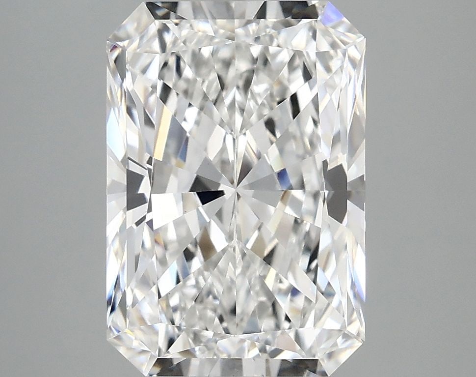 IGI Radiant 3.95ct E VVS2 - Loose Lab Diamond: IGI Radiant 3.95ct E VVS2 - Loose Lab Diamond Item Specifics: Source: This Is A Real Diamond Grown In A Lab Not Mined. Carat: 3.95 Cut: - Color: E Clarity: VVS2 Polish: EX Symmetry: EX Measurements: 1