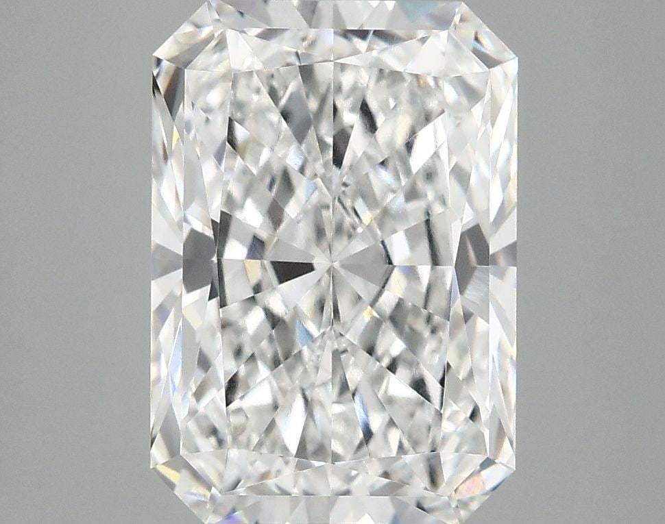 IGI Radiant 4.08ct E VVS2 - Loose Lab Diamond: IGI Radiant 4.08ct E VVS2 - Loose Lab Diamond Item Specifics: Source: This Is A Real Diamond Grown In A Lab Not Mined. Carat: 4.08 Cut: - Color: E Clarity: VVS2 Polish: EX Symmetry: EX Measurements: 1